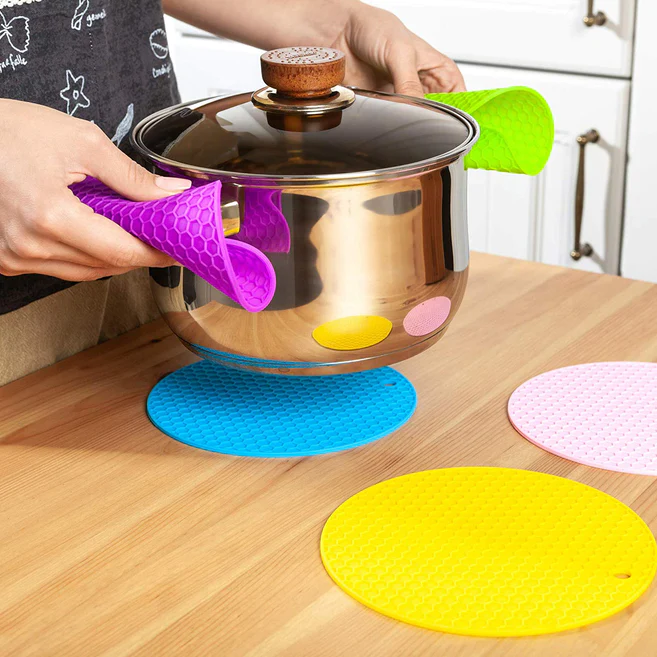 SILICONE TRIVET FOR HOT DISH AND POT, SILICONE HOT PADS ( 1 PCS ) –  easytrademnc