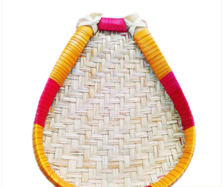 Screenshot 2025-10-16 192310 Palm Leaf Muram Solavu Winnowing Basket (SIZE: SMALL)